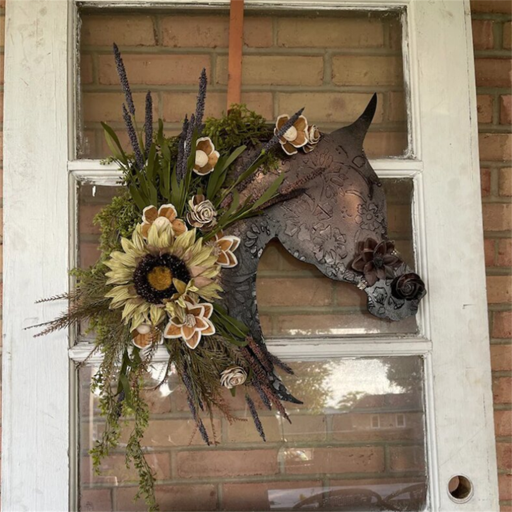 Horse Head Garland Christmas Decoration With Balls