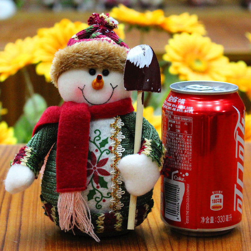 Christmas decorations- Snowman w.soda can for reference; Flannel; 18*13 cm